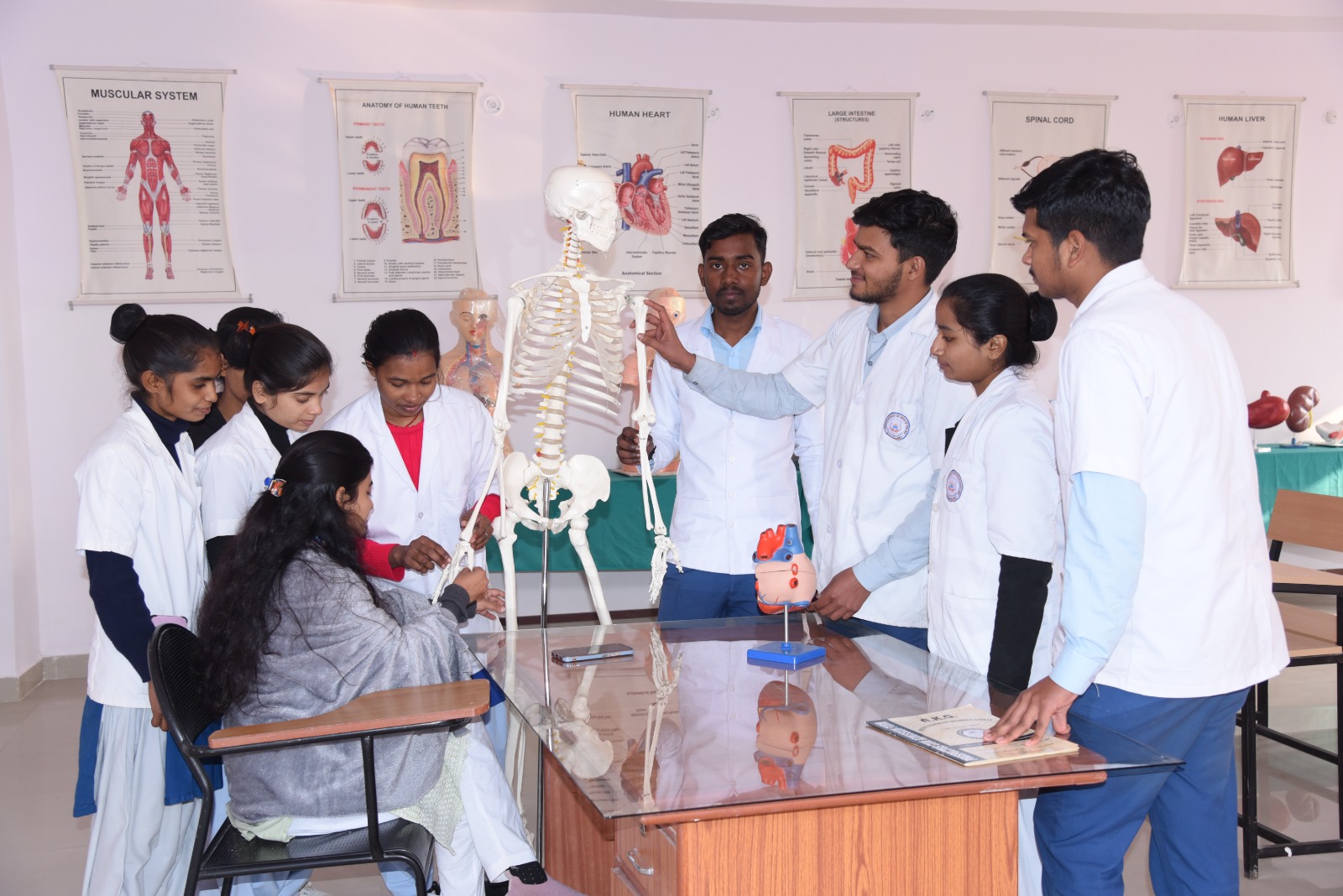 ANM GNM nursing students practical training at Arnav Paramedical Institute Barabanki